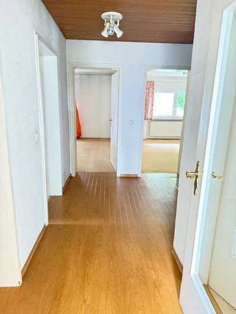 Immobilie in Landau an der Isar - Schönes Wohnhaus in unverbaubarer Lage zu verkaufen - Bild 3
