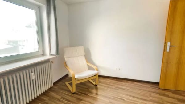 Immobilie in Sulzfeld - Zweifamilienhaus im Ortskern von Sulzfeld! - Bild 3