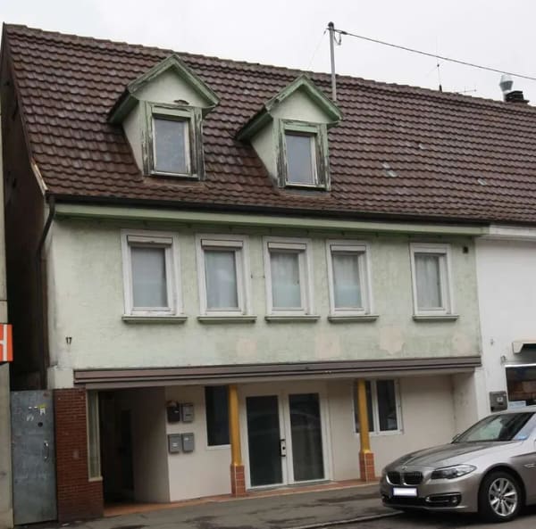 Immobilie in Nürtingen - Zentrale Lage | renoviert | 4 Einheiten - Bild 0