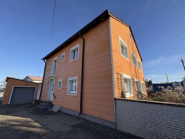 Immobilie in Dorfen - Einfamilienhaus mit großem Grundstück in attraktiver Lage von Dorfen! - Bild 1