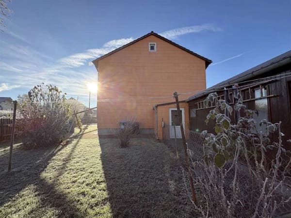 Immobilie in Dorfen - Einfamilienhaus mit großem Grundstück in attraktiver Lage von Dorfen! - Bild 2