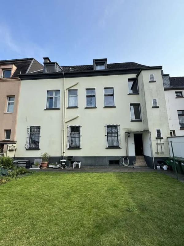 Immobilie in Mülheim an der Ruhr - Gepflegtes 3-Familien-/ Mehrfamilienhaus in Mülheim/ Nähe Oppspring u. Witthaus Busch - Bild 1