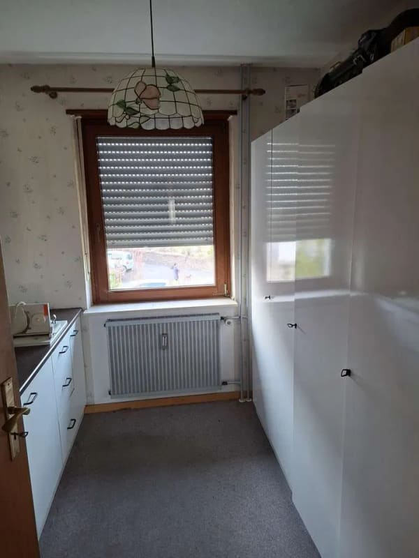Immobilie in Großenlüder - Geräumiges Zweifamilienhaus mit 7 Zimmern und Garage in Großenlüder Bimbach - Bild 1