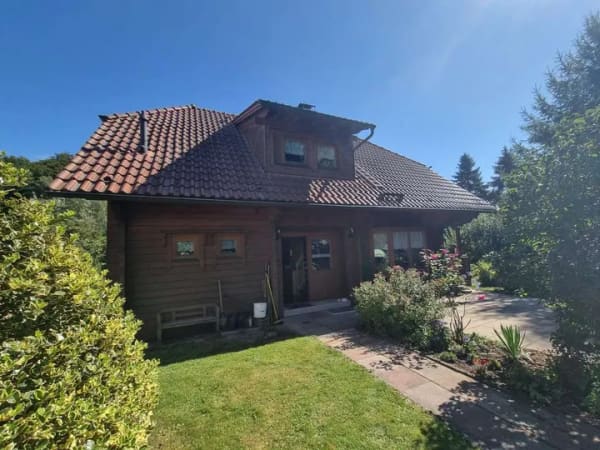Immobilie in Hardegsen - Holzhaus in Trögen 269990 € - 140 m² - 4.0 Zi. - Bild 0