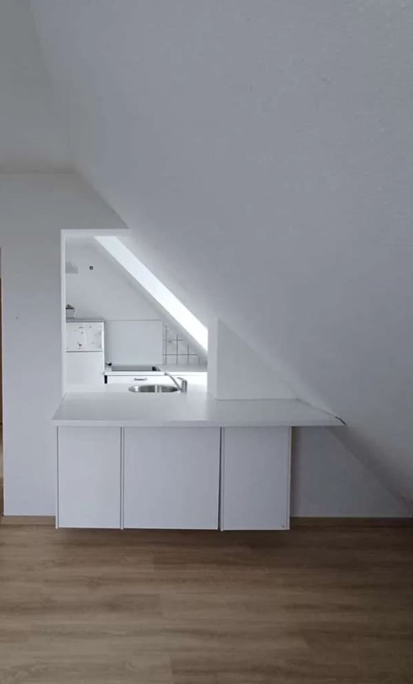 Immobilie in Glauchau - BEZUGS-&/PROVISIONSFREI! Helle 3,5-Zi. Maisonette:Zentrum Glauchau/2 Etagen/Fernsicht/Kü/Stellpl/Bal - Bild 4