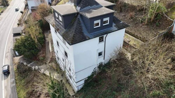 Immobilie in Plettenberg - Kapitalanlage oder Mehrgenerationenhaus ab sofort verfügbar! - Bild 2