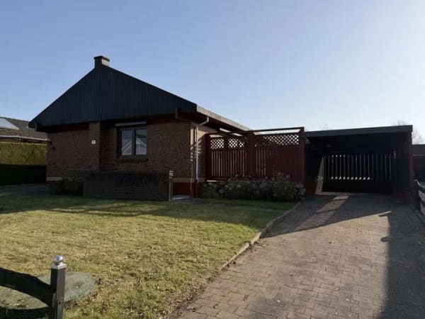 Immobilie in Nindorf - Schöner Bungalow mit toller Raumaufteilung, komplett unterkellert und gepflegter Garten! - Bild 1