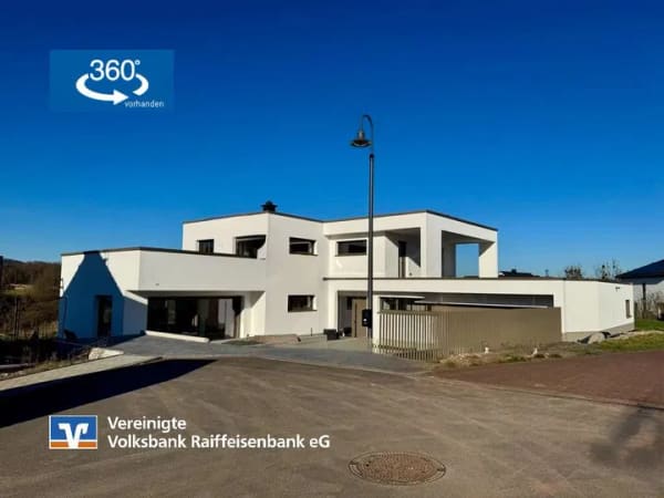 Immobilie in Hetzerath - Modernes Design in begehrter Lage - Bild 0