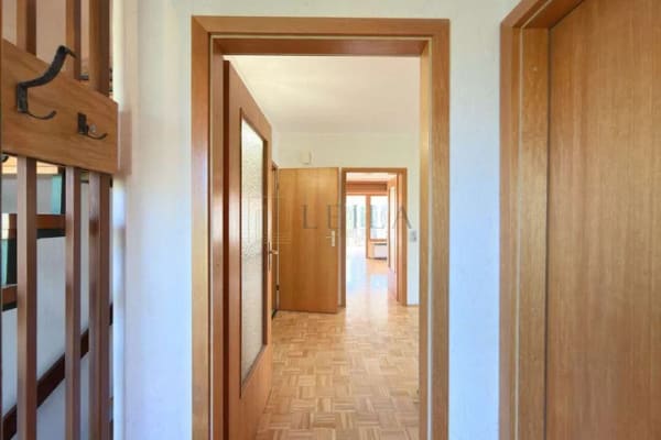Immobilie in Wolfsburg - Platz für Familie, Arbeiten & Leben – großzügiges Haus auf 1.143 m² Grundstück! - Bild 2
