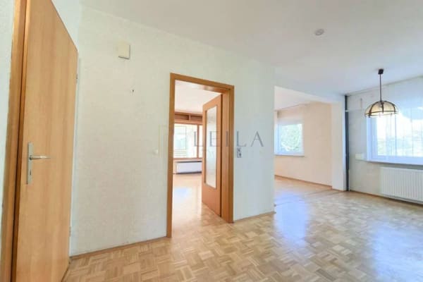 Immobilie in Wolfsburg - Platz für Familie, Arbeiten & Leben – großzügiges Haus auf 1.143 m² Grundstück! - Bild 4