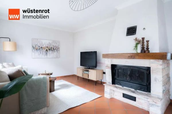 Immobilie in Mettlach - Zwei Wohnhäuser auf einem Grundstück – Anwesen mit Wintergarten & separater Wohneinheit - Bild 2