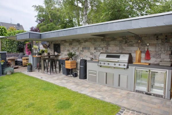 Immobilie in Düsseldorf - Dreiparteienhaus mit Gartenparadies - Bild 3