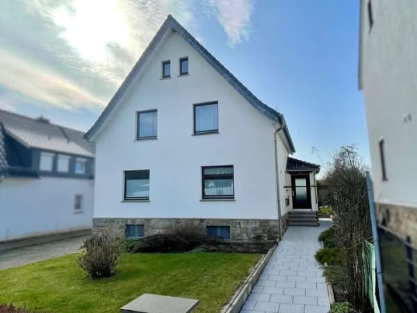 Immobilie in Schieder-Schwalenberg - Viel Grün, viel Platz, viele Möglichkeiten! - Bild 1