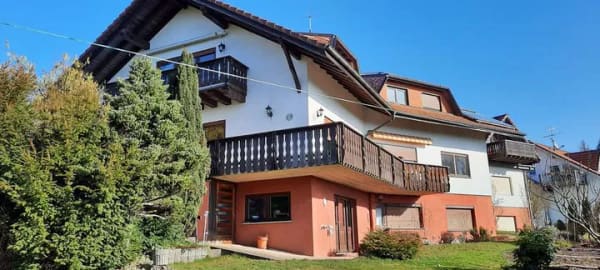 Immobilie in Laufenburg (Baden) - Mehrfamilienhaus mit Doppelgarage - Bild 2