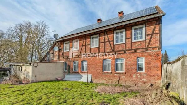 Immobilie in Kneitlingen - Sanierungsobjekt in ruhiger Lage - Historisches Fachwerk mit PV-Anlage & viel Raum für Ihre Ideen - Bild 1
