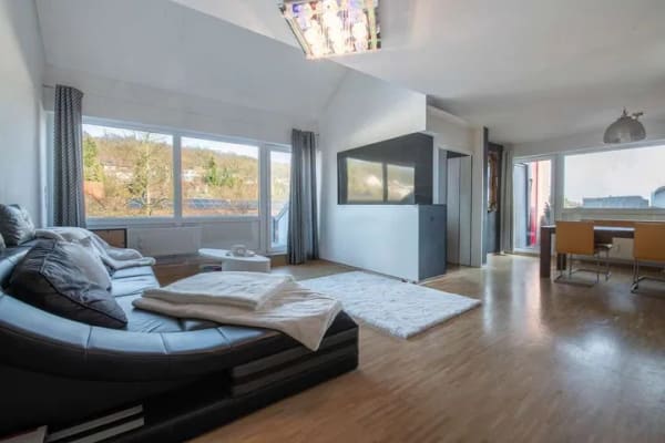 Immobilie in Dittelbrunn - Schöne 4- Zi. Eigentumswohnung mit ca. 105m² in Dittelbrunn zvk. - Bild 2