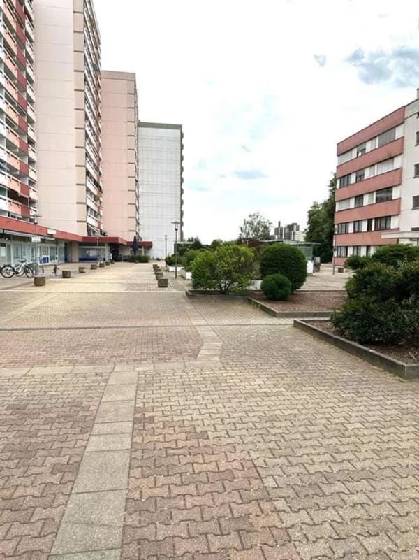 Immobilie in Kornwestheim - +++ APPARTEMENT +++ BALKON+++ AUSBLICK++ TG++ - Bild 1