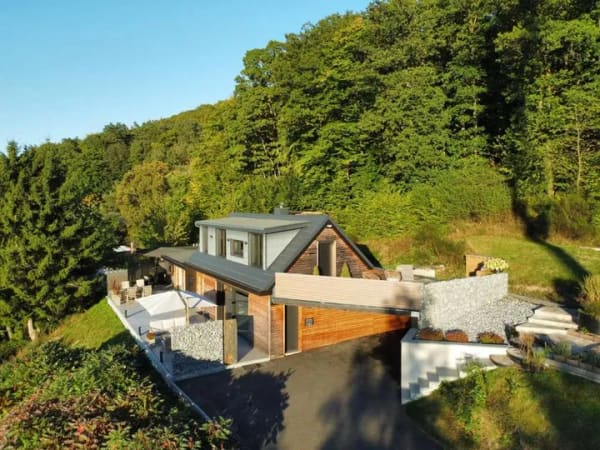 Immobilie in Eschenburg - Designerhaus mit Einliegerwohnung, großem Grundstück und Panoramablick - Bild 3