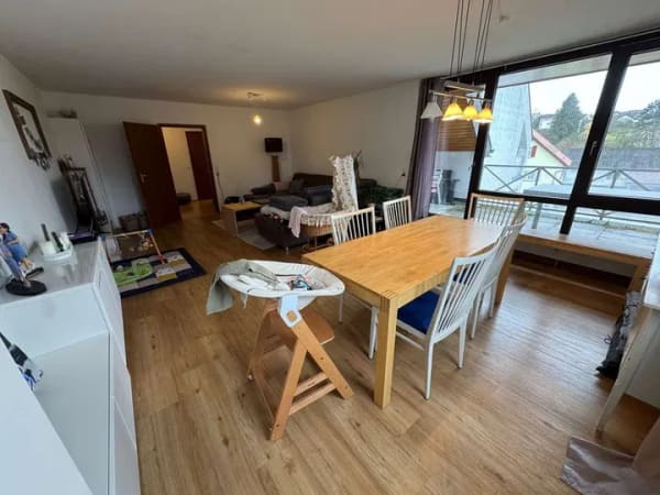 Immobilie in Nattheim - Renovierte 3 Zimmer Wohnung, neue Fenster... in zentraler Wohnanlage mit Küche und tollem Blick - Bild 1