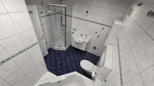 Immobilie in St. Georgen im Schwarzwald - Gepflegte 3,5-Zimmer-Wohnung im 3. OG mit Balkon in St. Georgen - Bild 3