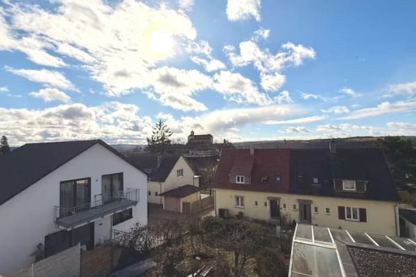 Immobilie in Vaihingen an der Enz - Panoramalage mit Schlossblick – Haus mit Entwicklungspotential - Bild 0