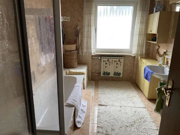 Immobilie in Obertaufkirchen - 4-Zimmer Maisonettewohnung mit Garten in Obertaufkirchen - Nähe A94! - Bild 4