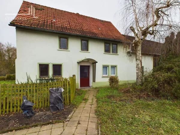 Immobilie in Am Ettersberg - Charmantes Landhaus mit Scheune und großem Grundstück - gestalten Sie Ihr Traumzuhause - Bild 0