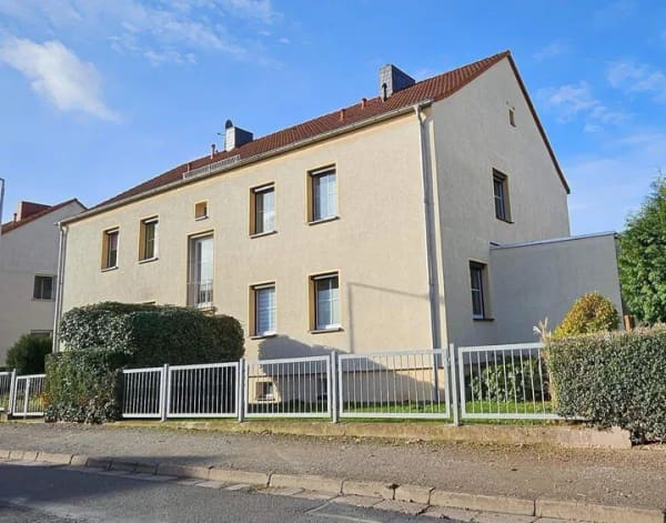 Immobilie in Arnstadt - Top Kapitalanlage mit 6% Rendite - Schöne 3-Raumwohnung in Arnstadt mit Drei Gleichen Blick - Bild 2
