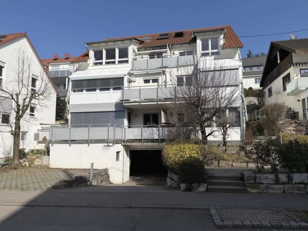 Immobilie in Oberboihingen - EIGENHEIM ODER KAPITALANLAGE? 4 Zimmer, 2 Bäder und Tiefgaragenstellplatz! - Bild 0