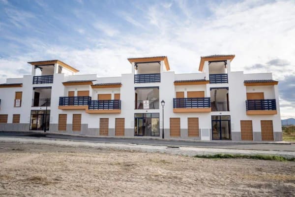 Immobilie in Langenleuba-Niederhain - Schöne Neubauwohnung - Bild 1