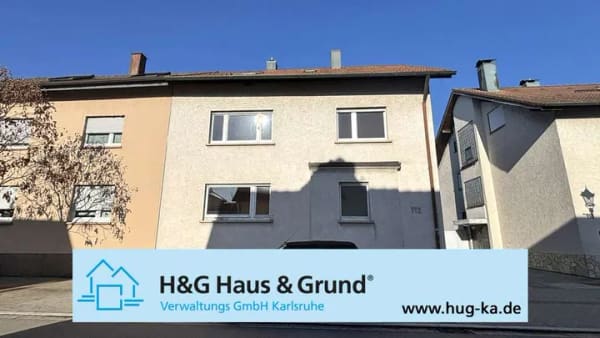 Immobilie in Weingarten - KOMPLETT FREI! Zweifamilienhaus mit Ausbaupotential im DG und Garten zentral in Weingarten! - Bild 0