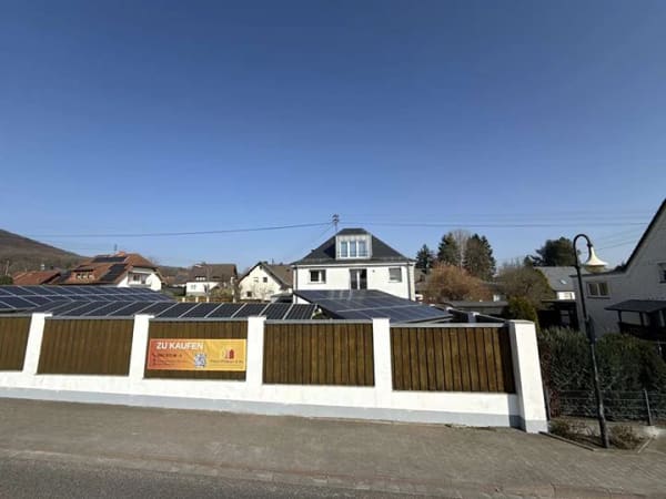 Immobilie in Moschheim - Photovoltaik + Solarthermie + Pufferspeicher = Unabhängigkeit + Einkommen - Bild 0