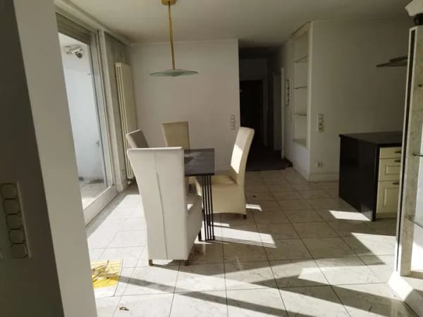 Immobilie in Hochheim - HOCHHEIMER BESTLAGE: AUSSERGEWÖHNLICHER UND GROSSZÜGIGER BUNGALOW - Bild 3