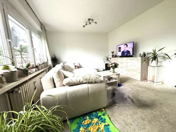 Immobilie in Heiligenhafen - Einfamilienhaus in Hafennähe mit schönem Garten und viel Gestaltungspotenzial - Bild 2