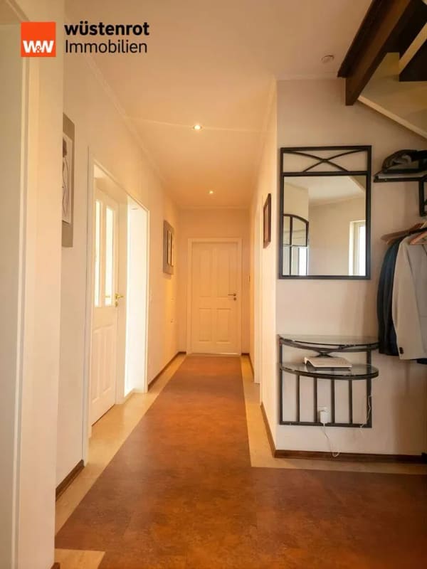 Immobilie in Esterwegen - Traumhaus mit idyllischem Garten & Teich - 208 m² Wohnkomfort zum Verlieben - Bild 2