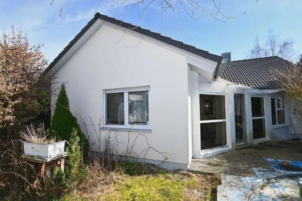 Immobilie in Ostrach - Bungalow mit Garten zentral gelegen im Zentrum von Ostrach - Bild 1