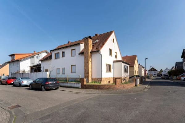 Immobilie in Lampertheim - freistehendes Einfamilienhaus - renovierungsbedürftig - Bild 0