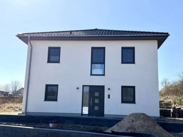 Immobilie in Sassnitz - Provisionsfrei! Stilvolle Stadtvilla - neu, modern und effizient - in Sassnitz! - Bild 1