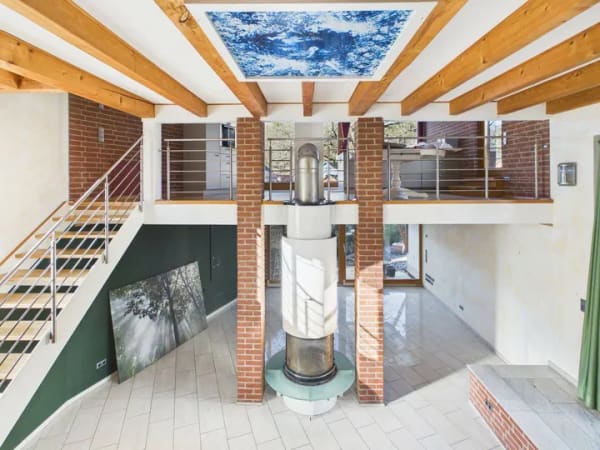 Immobilie in Ronshausen - Gehobenes Wohnensemble mit Architektenhaus-Charakter, vermieteter Einheit, Garten und Doppelgarage - Bild 4