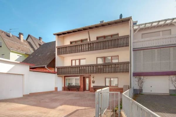 Immobilie in Heigenbrücken - Großzügiges Haus mit viel Potenzial – ideal für Familien oder Mehrgenerationenwohnen - Bild 0