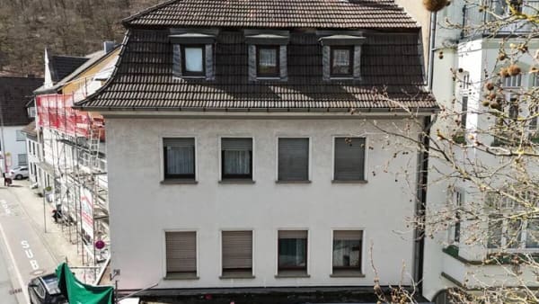 Immobilie in Plettenberg - Voll vermietetes Objekt im Zentrum von Plettenberg ab sofort für Sie verfügbar! - Bild 0