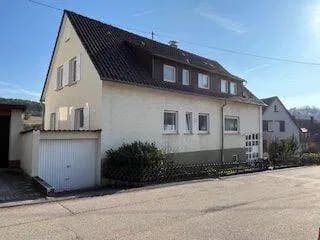 Immobilie in Weissach - Geräumiges Familienhaus mit 8 Zimmern in Weissach - Bild 0