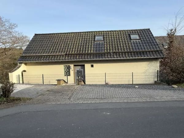 Immobilie in Kelberg - Zwei Häuser auf einem Grundstück - eines vermietet, eines leerstehend! - Bild 2