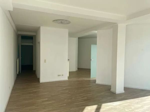 Immobilie in Weiterstadt - Einheit mit genehmigter Umnutzung zu Wohnraum - Bild 1