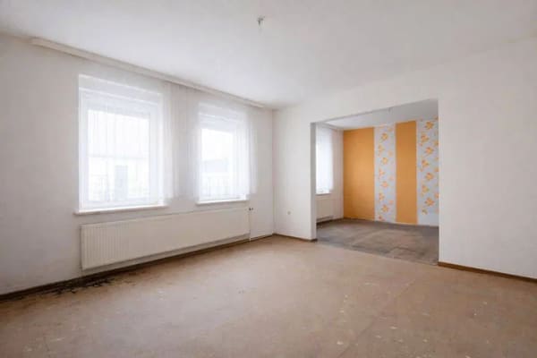 Immobilie in Calbe (Saale) - Reihenmittelhaus mit Hof, Scheune und viel Raum für eigene Ideen in Calbe - Bild 3