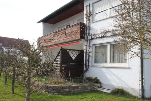 Immobilie in Wilburgstetten - Gepflegtes Zweifamilienwohnhaus in Wilburgstetten mit vielfältigen Nutzungsmöglichkeiten - Bild 2