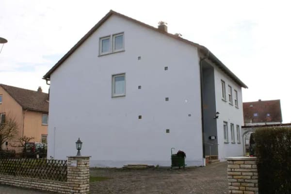 Immobilie in Wilburgstetten - Gepflegtes Zweifamilienwohnhaus in Wilburgstetten mit vielfältigen Nutzungsmöglichkeiten - Bild 3