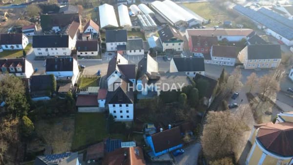 Immobilie in Siegenburg - Viel Raum für Ideen - Wohn- und Geschäftshaus mit Entwicklungspotenzial - Bild 2
