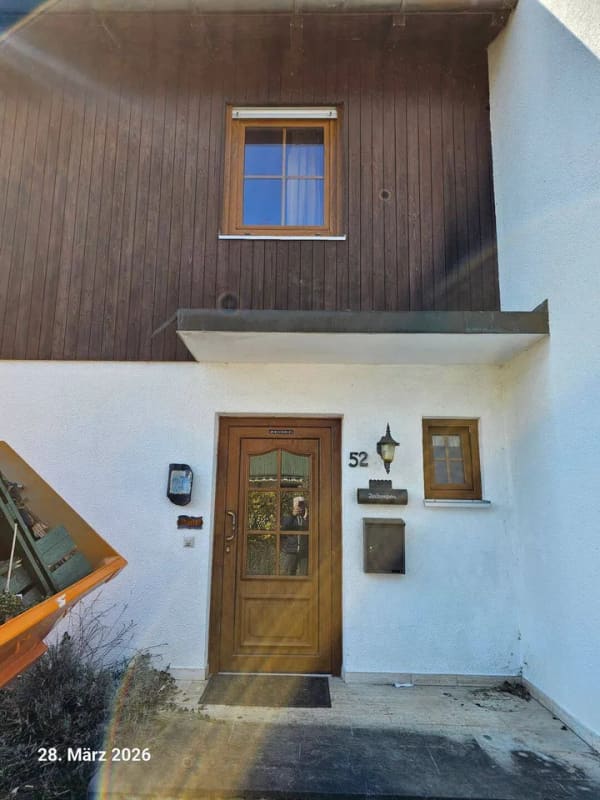 Immobilie in Altötting - Altötting- Süd, Reiheneckhaus mit Einliegerwohnung mit ca. 170m2 Wfl. In ruhiger und gepflegter Wohnlage. - Bild 4