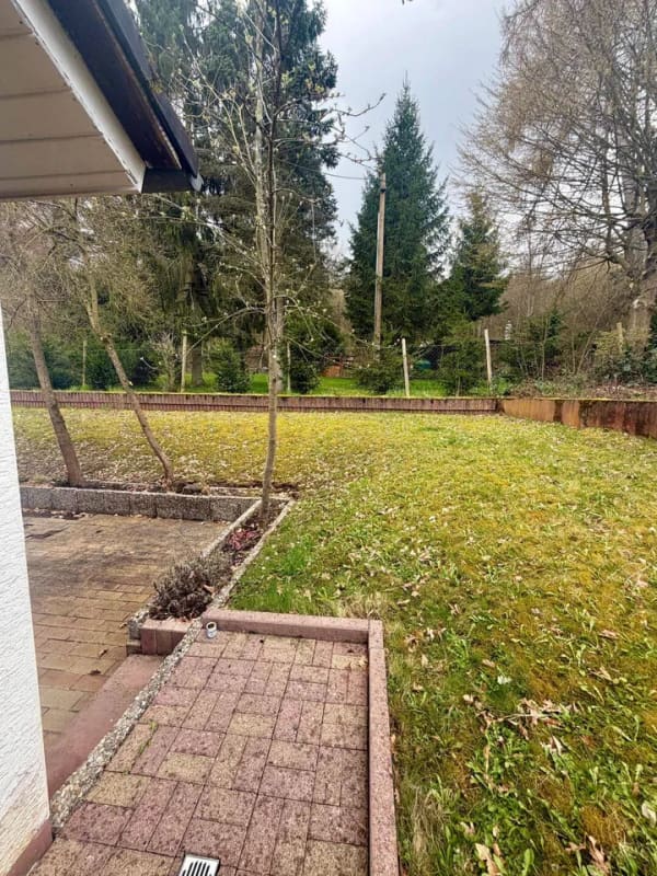 Immobilie in Oberwiesen - Bungalow/EFH  mit Potential im Grünen mit Garage - Bild 1